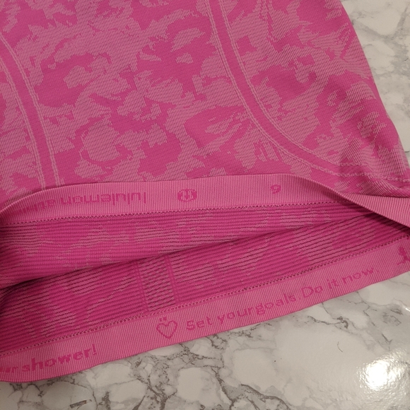 Lululemon // Swiftly Tech Razor Back Tank - Picture 5 of 5